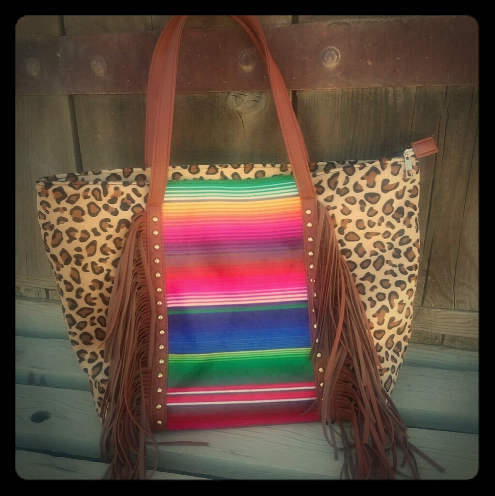 💖Leopard & serape fringe bag💖